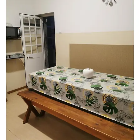 Hostel D'lis Setubal