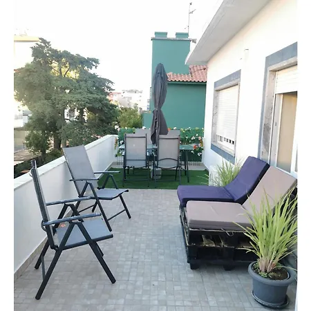 D'lis Hostel
